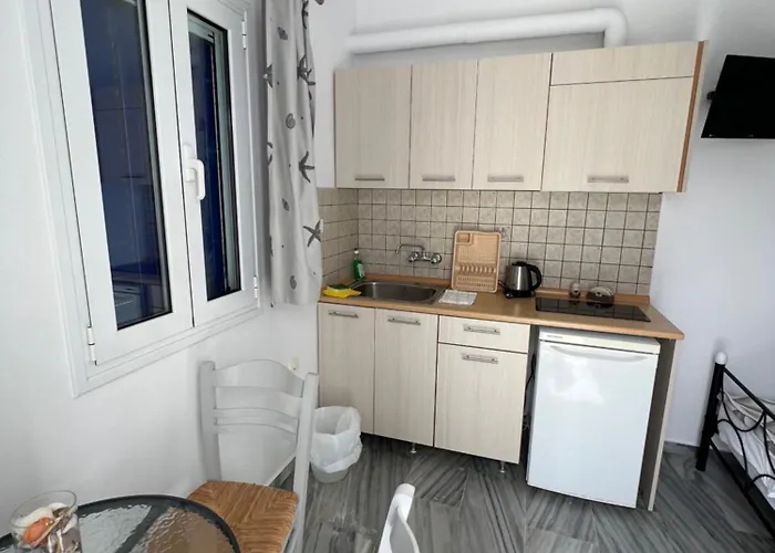 Marioly מלון דירות פארוס