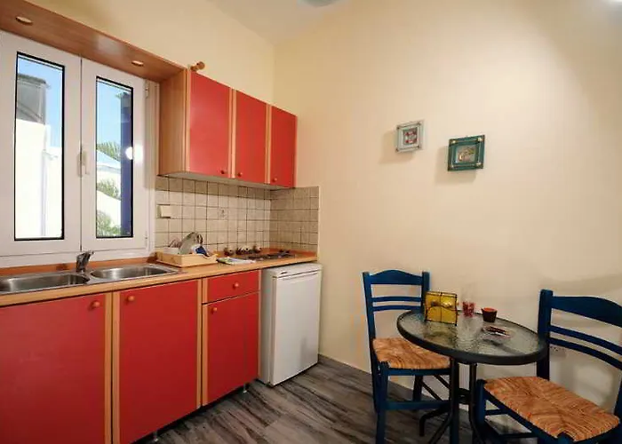 מלון דירות Marioly 4*